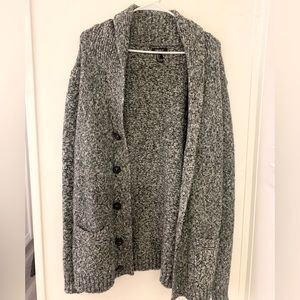 Men’s sweater cardigan forever 21. Size large.